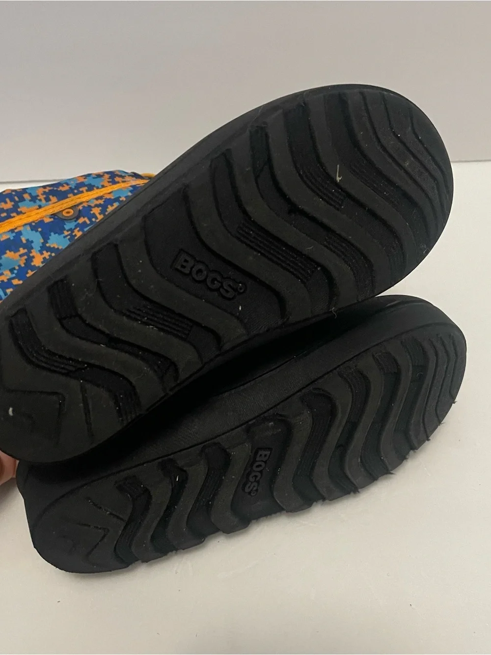 Bogs Snow Shell Digital Maze Winter Snow Boots Kids Youth Size 1 Black
